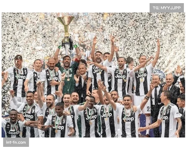 科莫客场5-1大胜都灵，联赛10场不败积分超越尤文